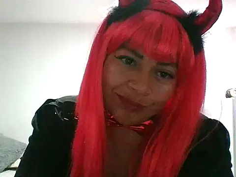 Snapshot of adri89-g chatting on October 31, 12:50 pm adri89-g online show from October 31, 12:50 pm