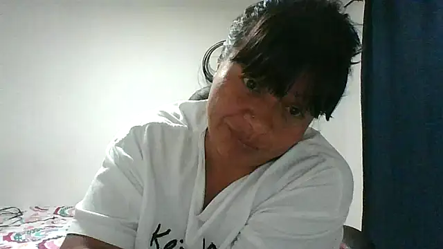 Snapshot of adri89-g chatting on February 3, 3:26 am adri89-g online show from February 3, 3:26 am