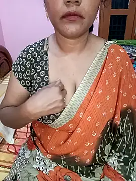 Snapshot of KannadaTamilTeluguBeauty chatting on June 22, 1:19 pm KannadaTamilTeluguBeauty online show from June 22, 1:19 pm