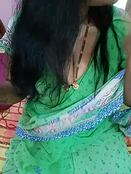 Snapshot of KannadaTamilTeluguBeauty chatting on July 3, 3:46 am KannadaTamilTeluguBeauty online show from July 3, 3:46 am