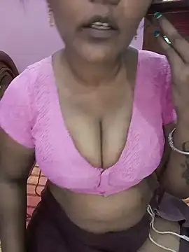 Snapshot of KannadaTamilTeluguBeauty chatting on July 5, 11:39 am KannadaTamilTeluguBeauty online show from July 5, 11:39 am