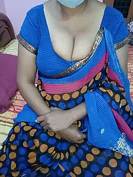 Snapshot of KannadaTamilTeluguBeauty chatting on July 6, 3:25 pm KannadaTamilTeluguBeauty online show from July 6, 3:25 pm