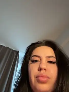 Snapshot of Andrestarr chatting on March 13, 2:12 pm Andrestarr online show from March 13, 2:12 pm