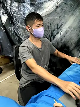 Snapshot of hayato1995 chatting on September 17, 12:51 pm hayato1995 online show from September 17, 12:51 pm