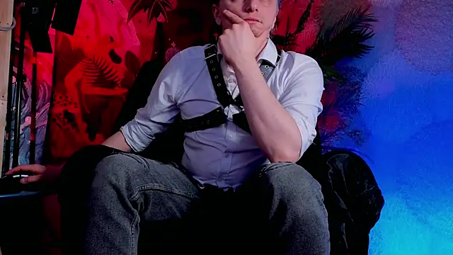 Vincent Hardman online show from April 15, 8:09 pm