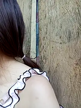 bonnie-00 online show from April 12, 1:54 am