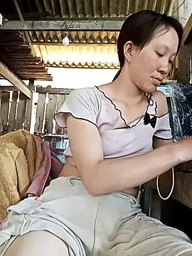 bonnie-00 online show from April 13, 4:07 am