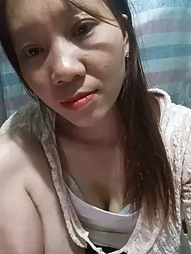 Snapshot of bonnie-00 chatting on June 16, 4:20 pm bonnie-00 online show from June 16, 4:20 pm