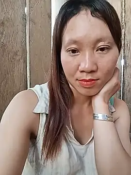 Snapshot of bonnie-00 chatting on July 3, 11:27 am bonnie-00 online show from July 3, 11:27 am
