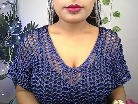 Naughtyy stripgirl online show from October 18, 7:03 pm