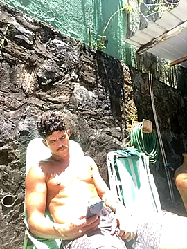 Snapshot of trustes00tribox chatting on November 17, 1:50 pm trustes00tribox online show from November 17, 1:50 pm