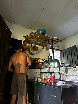 Snapshot of trustes00tribox chatting on November 18, 9:36 am trustes00tribox online show from November 18, 9:36 am