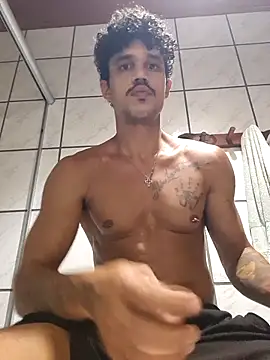 Snapshot of trustes00tribox chatting on March 27, 12:05 am trustes00tribox online show from March 27, 12:05 am