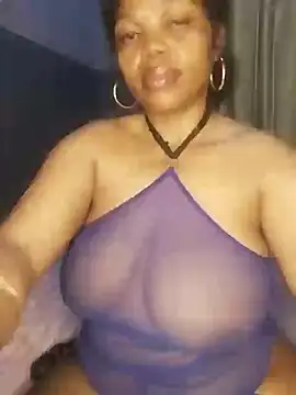 boujee01 online show from October 6, 12:52 am