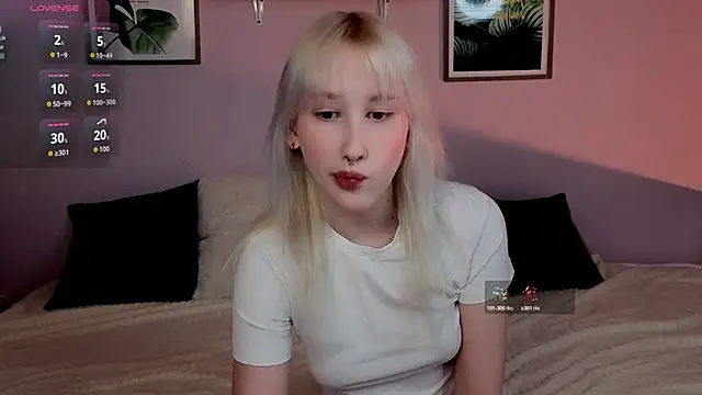 evlica online show from March 28, 2:38 pm