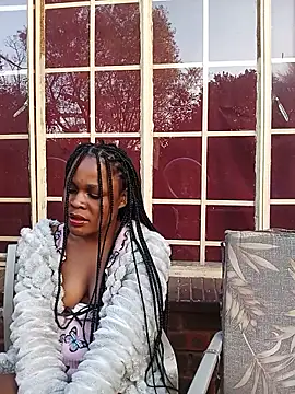 BlondieBitch online show from June 3, 2:33 pm