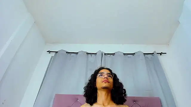 EthanBlackwoodd online show from January 10, 9:11 am