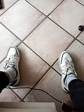 fullystroked online show from October 24, 9:49 am