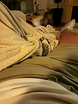 fullystroked online show from November 4, 10:20 pm