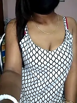 Snapshot of Bengalibeauty96 chatting on June 9, 12:50 pm Bengalibeauty96 online show from June 9, 12:50 pm