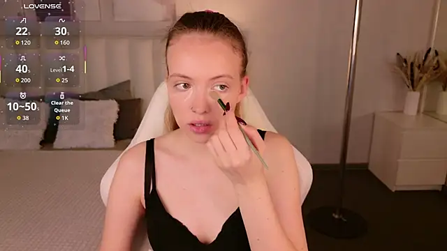 SallyPinkman online show from September 21, 9:11 am