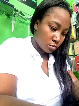 Snapshot of Karol_sexy23 chatting on November 18, 3:27 pm Karol sexy23 online show from November 18, 3:27 pm