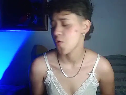 Jade Rayden online show from February 10, 3:32 am