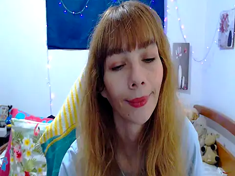 seraphinewhite online show from April 14, 11:49 am