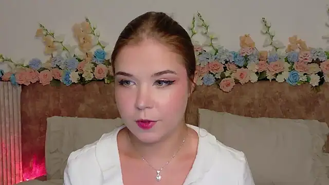 Lilith Bonheur online show from March 17, 8:01 pm