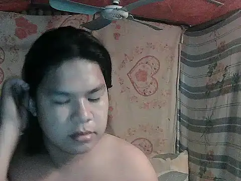 Huntrix2025 online show from January 9, 7:15 pm