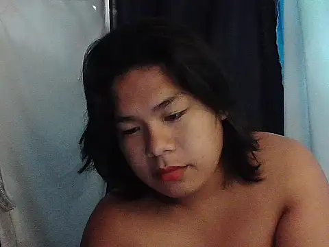 Huntrix2025 online show from March 27, 10:20 pm