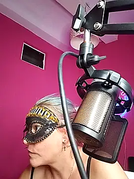 Rosabraguitas online show from November 3, 8:43 pm