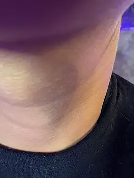 Isabella-Teen online show from March 23, 2:15 am