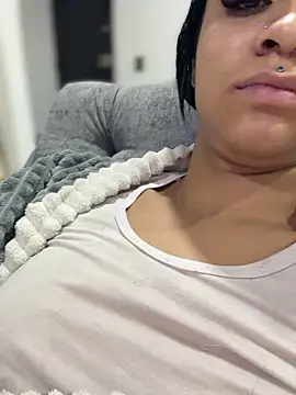 Isabella-Teen online show from April 11, 2:05 am