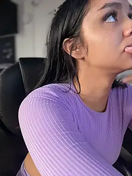 Snapshot of Isabella-Teen chatting on May 2, 2:11 pm Isabella-Teen online show from May 2, 2:11 pm