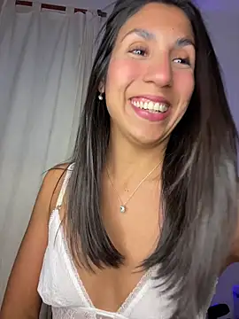 MaddyX   online show from May 20, 7:09 pm