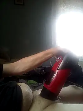 Snapshot of Jarektchurzewski chatting on February 7, 11:25 am Jarektchurzewski online show from February 7, 11:25 am