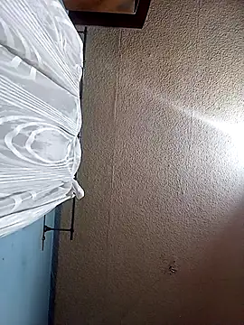 Snapshot of Jarektchurzewski chatting on February 12, 10:38 pm Jarektchurzewski online show from February 12, 10:38 pm