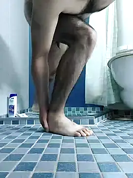 Snapshot of Alecumload chatting on September 28, 6:02 pm Alecumload online show from September 28, 6:02 pm