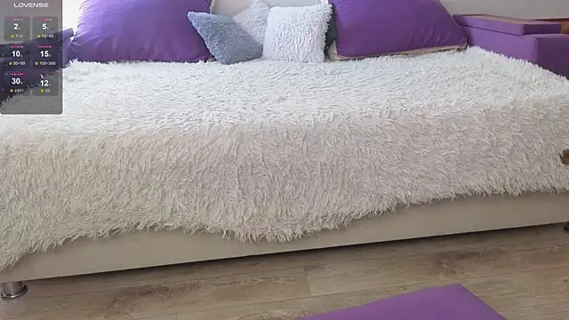 Gentle Ariel online show from April 8, 2:11 am