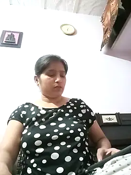 Snapshot of aliya-jaan71 chatting on May 11, 12:33 pm aliya-jaan71 online show from May 11, 12:33 pm