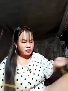 emilyzz online show from February 12, 3:34 am