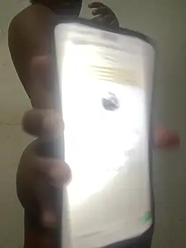 Milenvs online show from April 28, 7:02 am