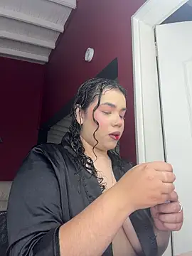 krisstenSantos online show from December 17, 12:55 pm