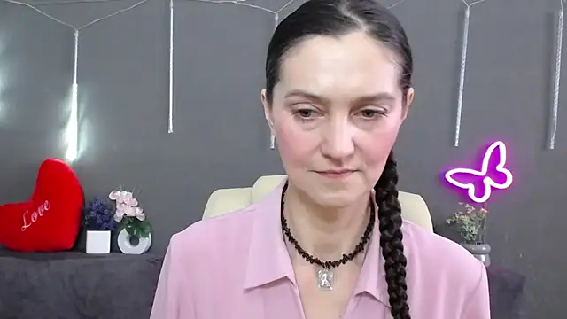 TayaFinch online show from March 10, 1:05 pm