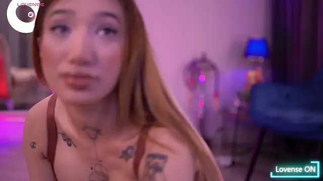 Snapshot of SiennaJayden chatting on January 13, 6:24 pm SiennaJayden online show from January 13, 6:24 pm