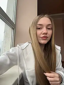 MilaMoone online show from March 5, 11:06 am