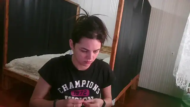 EthelsLover online show from February 13, 8:54 am