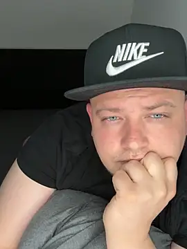 xXLustMolchXx online show from September 29, 4:23 pm