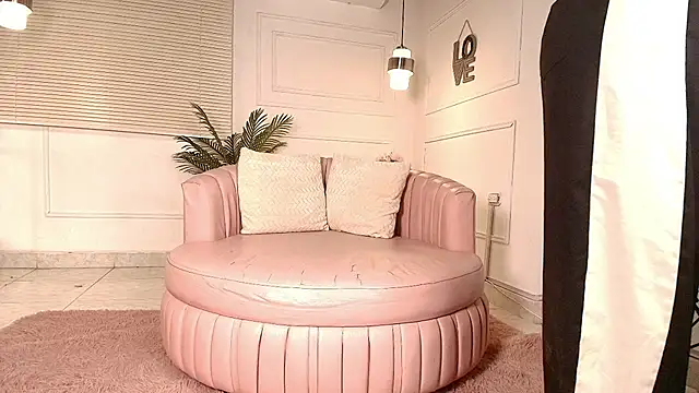 alessia moon1 online show from January 8, 12:07 pm